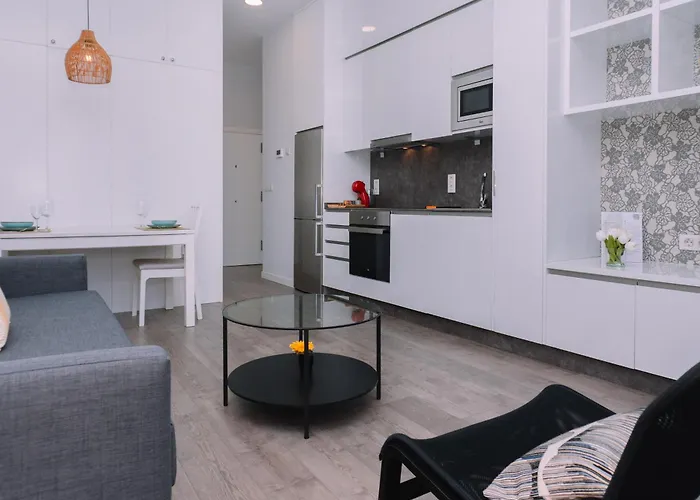 Apartment Brillo Desde La Ventana En By