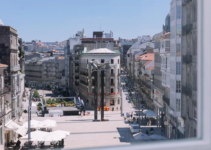 Brillo Desde La Ventana En By *